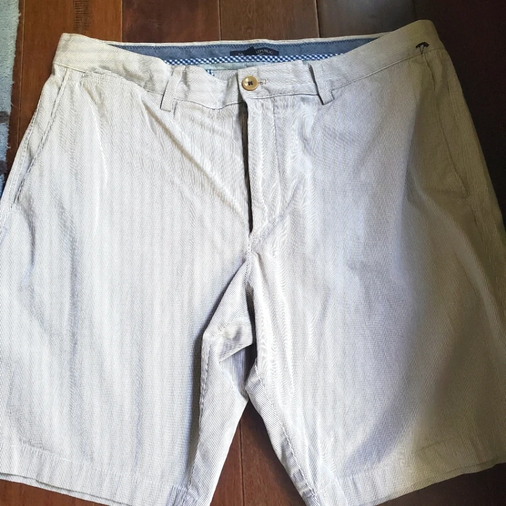 Banana republic men's shorts size 36